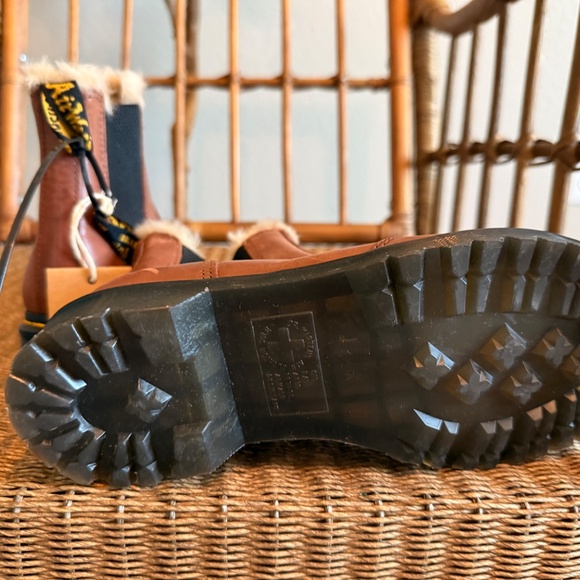 Dr. Martens Brown Chelsea Boots - Picture 8 of 8